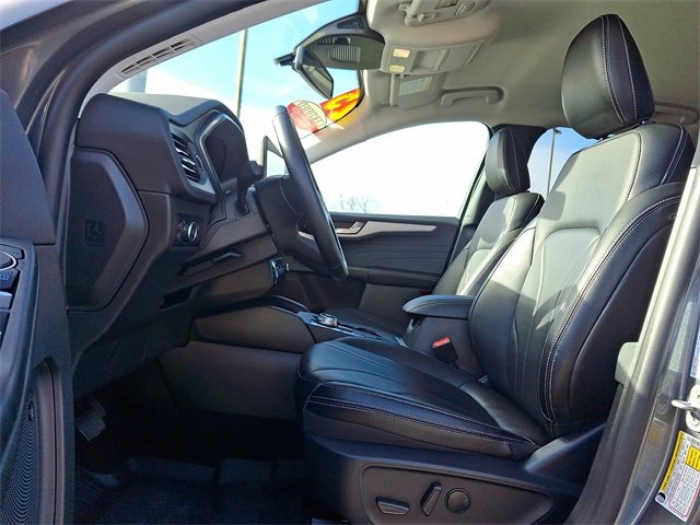 Certified 2025 Ford Escape Platinum w/ Premium Technology Package image 14