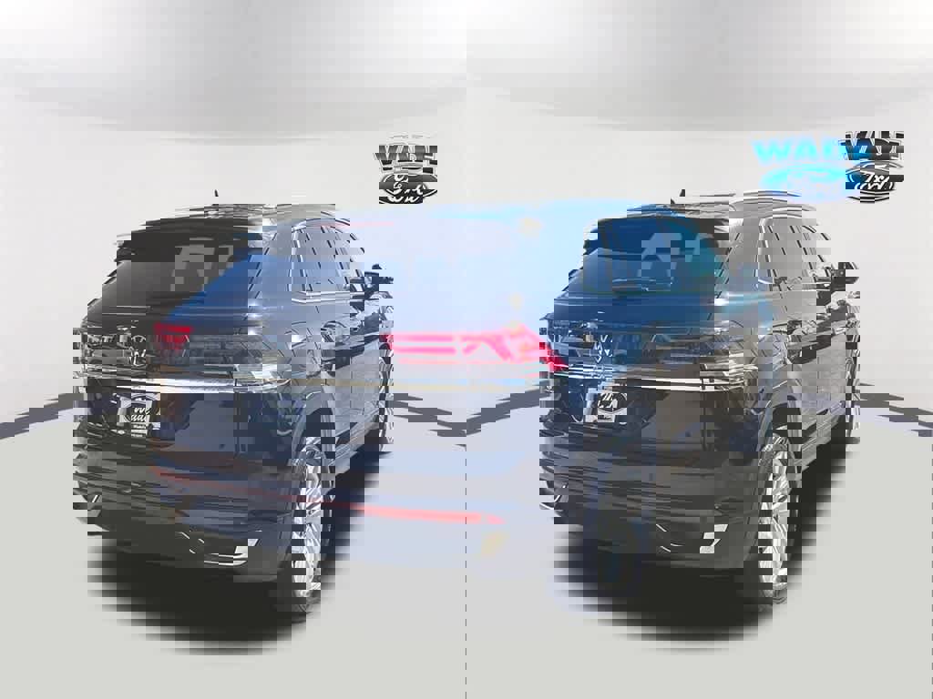 Used 2020 Volkswagen Atlas Cross Sport SE w/ Panoramic Sunroof Package image 5