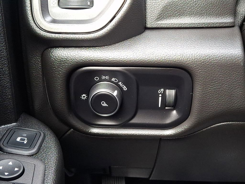 Used 2023 RAM 3500 Tradesman image 22