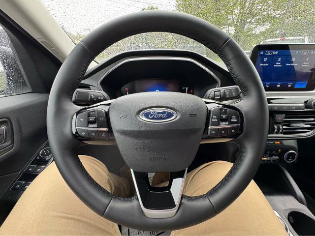 Certified 2025 Ford Escape Active w/ Cold Weather Package AWD/4WD image 17