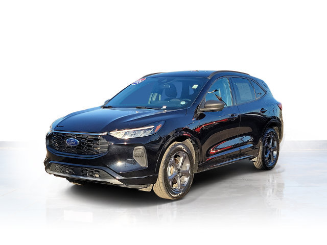 Certified 2024 Ford Escape ST-Line w/ Tech Pack #1 AWD/4WD image 3