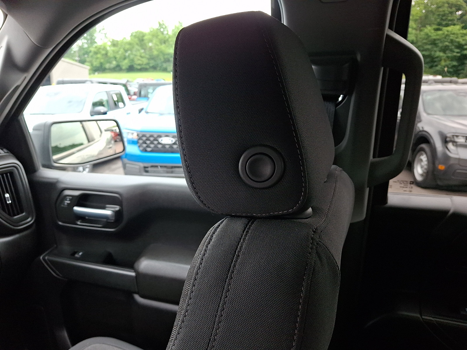 Used 2024 Chevrolet Silverado 1500 Custom AWD/4WD image 17