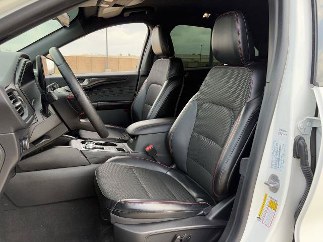 Certified 2024 Ford Escape ST-Line Select w/ Tech Pack #1 AWD/4WD image 27