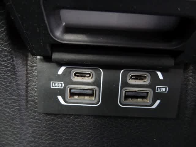 Used 2021 Jeep Gladiator Overland w/ Popular Equipment Package AWD/4WD image 12