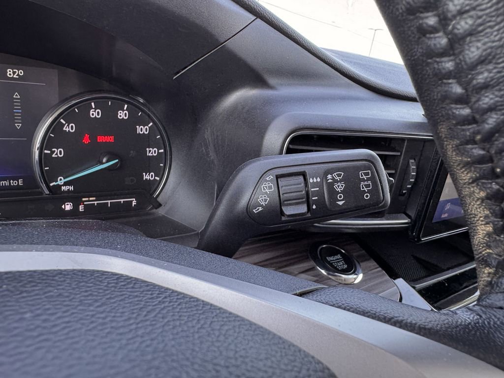 Certified 2022 Ford Explorer Limited w/ Equipment Group 301A image 15