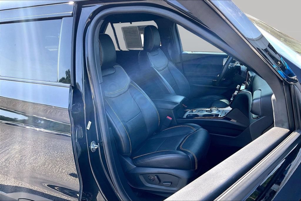 Certified 2021 Ford Explorer ST w/ Equipment Group 401A AWD/4WD image 7