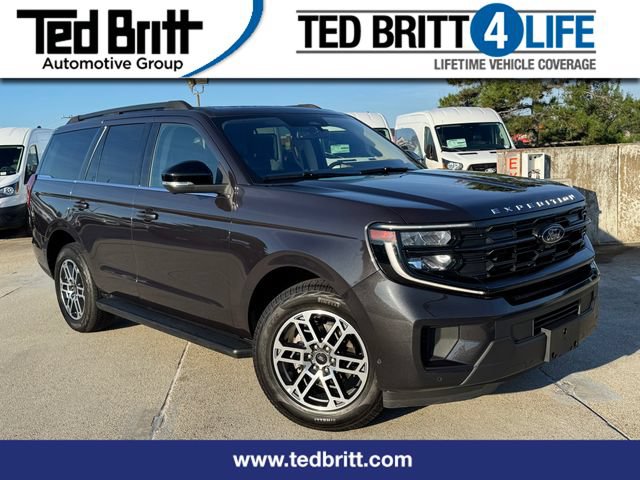 Certified 2025 Ford Expedition Active AWD/4WD image 1