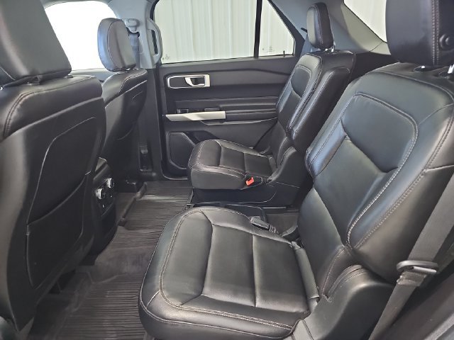 Certified 2020 Ford Explorer XLT w/ Equipment Group 202A AWD/4WD image 24