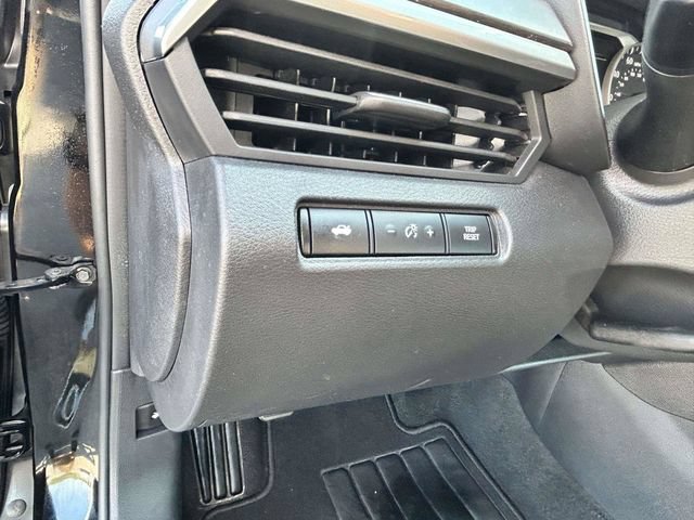 Used 2025 Nissan Altima 2.5 SV FWD image 17