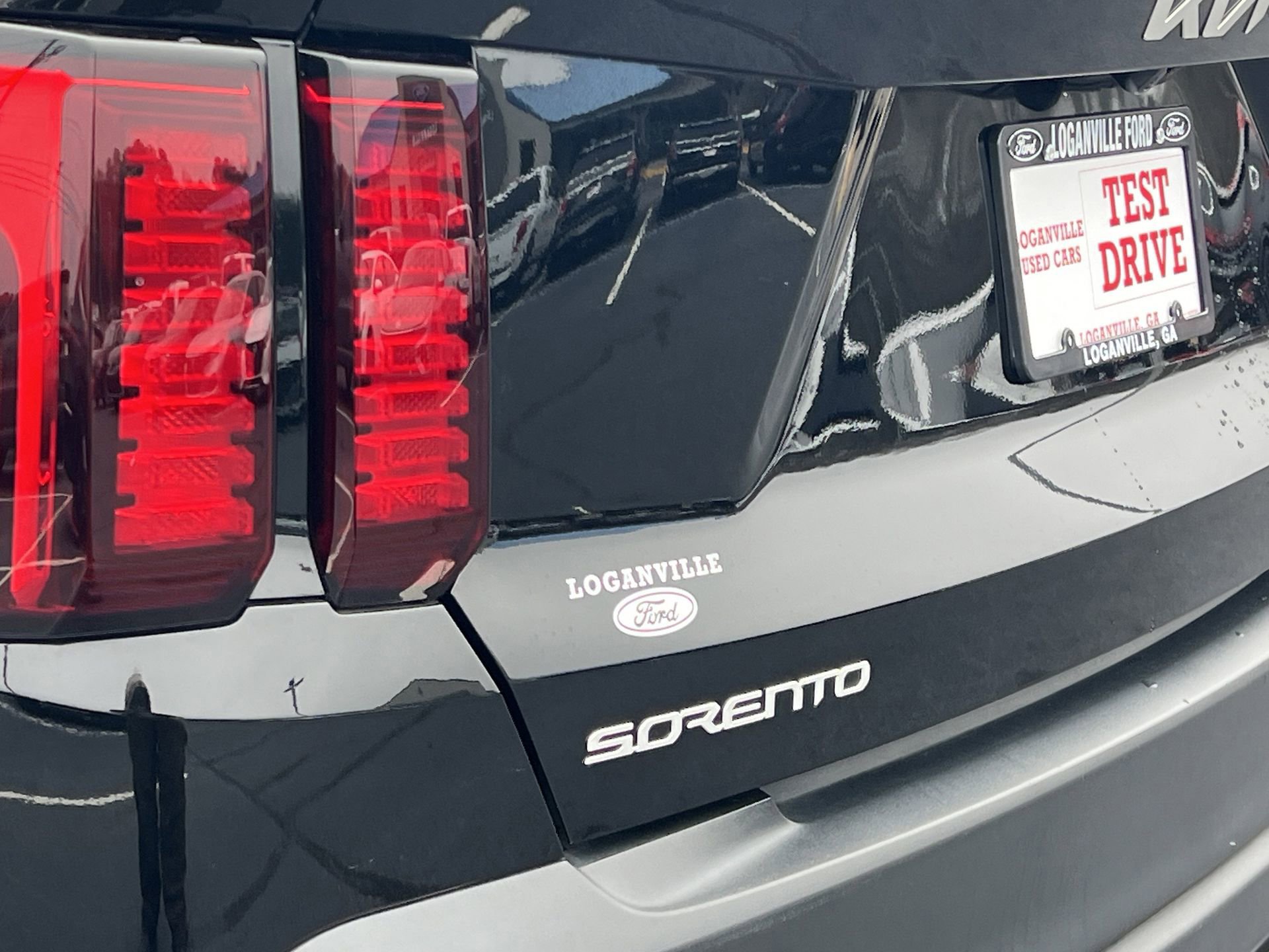 Used 2023 Kia Sorento LX image 30