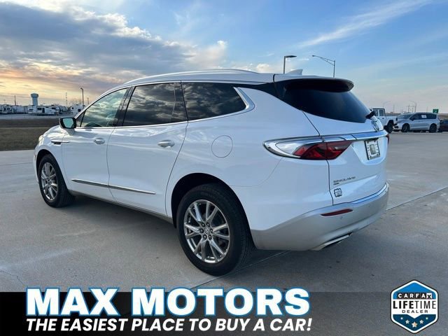 Used 2023 Buick Enclave Premium w/ Experience Buick Package image 4