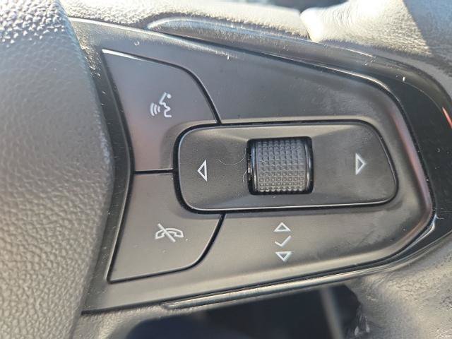 Used 2023 Chevrolet Bolt EUV LT w/ Convenience Package FWD image 21