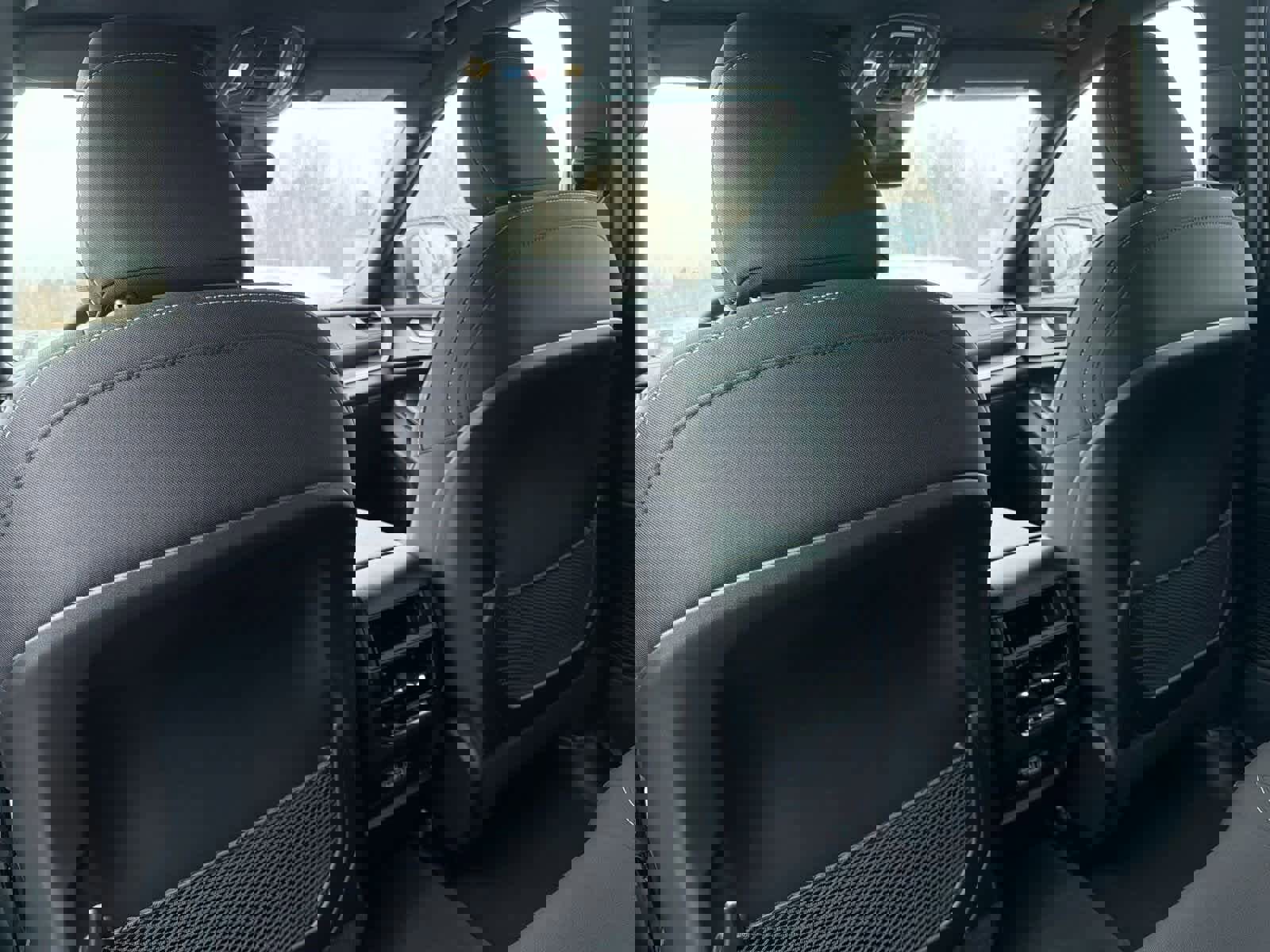 Used 2025 Jeep Grand Cherokee Laredo X image 19