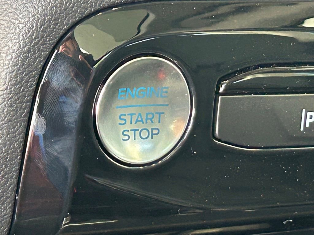 Certified 2024 Ford Escape SE w/ PHEV Premium Package FWD image 44