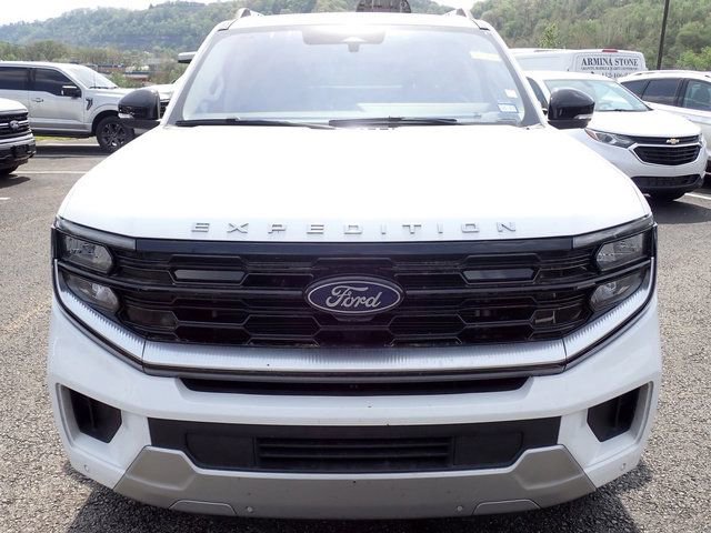 Certified 2025 Ford Expedition Platinum AWD/4WD image 9