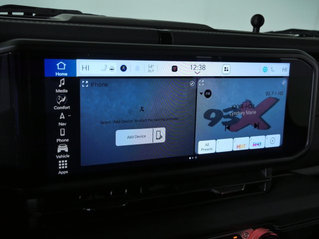 Used 2025 Jeep Wrangler Unlimited Rubicon AWD/4WD image 23