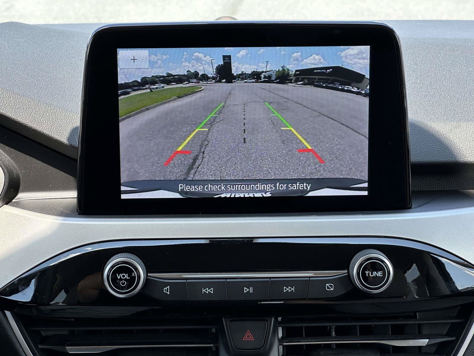 Certified 2020 Ford Escape SE AWD/4WD image 16