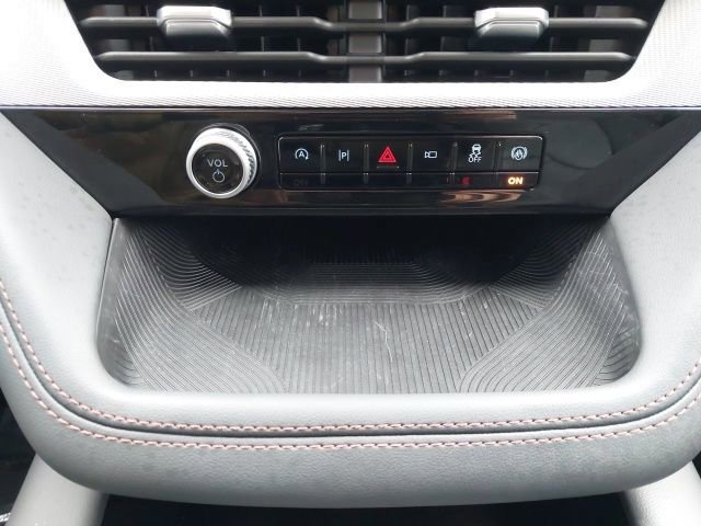 Certified 2025 Ford Explorer Active w/ Active Comfort Package image 22