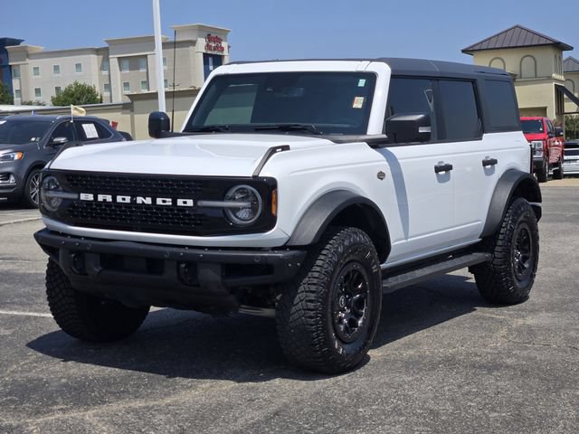 Certified 2023 Ford Bronco Wildtrak AWD/4WD image 3