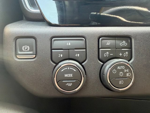 Used 2026 Chevrolet Silverado 2500 LT w/ Trail Boss Package AWD/4WD image 32