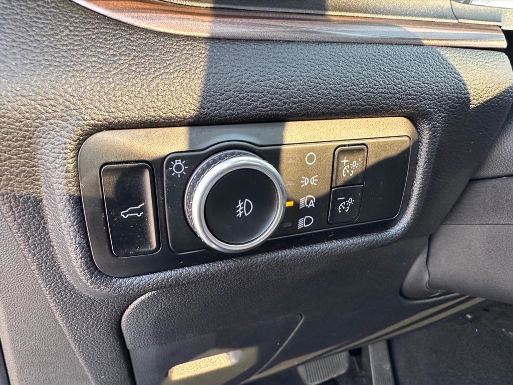 Certified 2023 Ford Explorer Limited w/ Limited Technology Package image 19