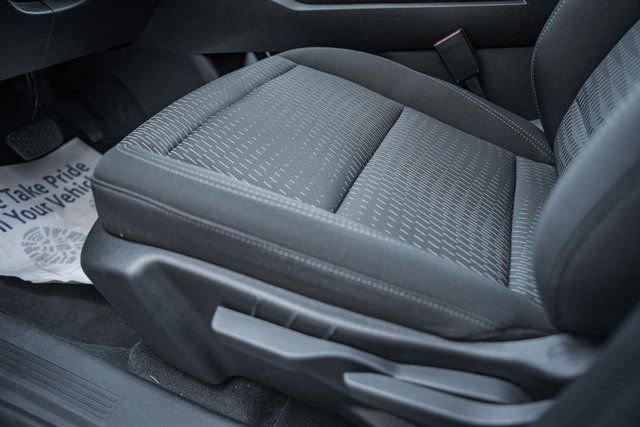 Used 2025 Chevrolet Equinox LT image 39