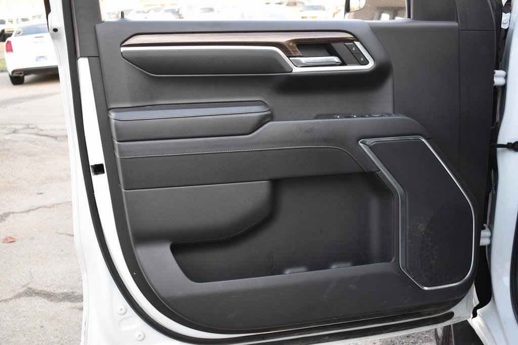 Used 2023 Chevrolet Silverado 1500 LT Trail Boss w/ Protection Package image 9