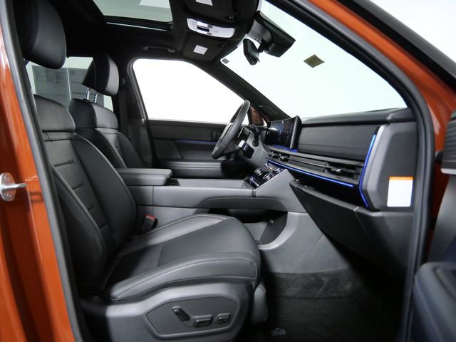 Used 2025 Hyundai Santa Fe Calligraphy AWD/4WD image 11