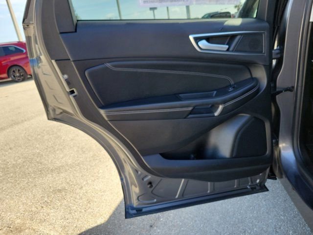 Certified 2022 Ford Edge Titanium AWD/4WD image 15
