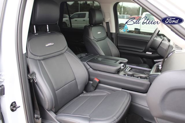 Certified 2025 Ford Expedition Max Platinum image 11