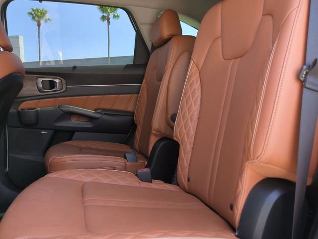 Used 2023 Kia Sorento SX Prestige image 14