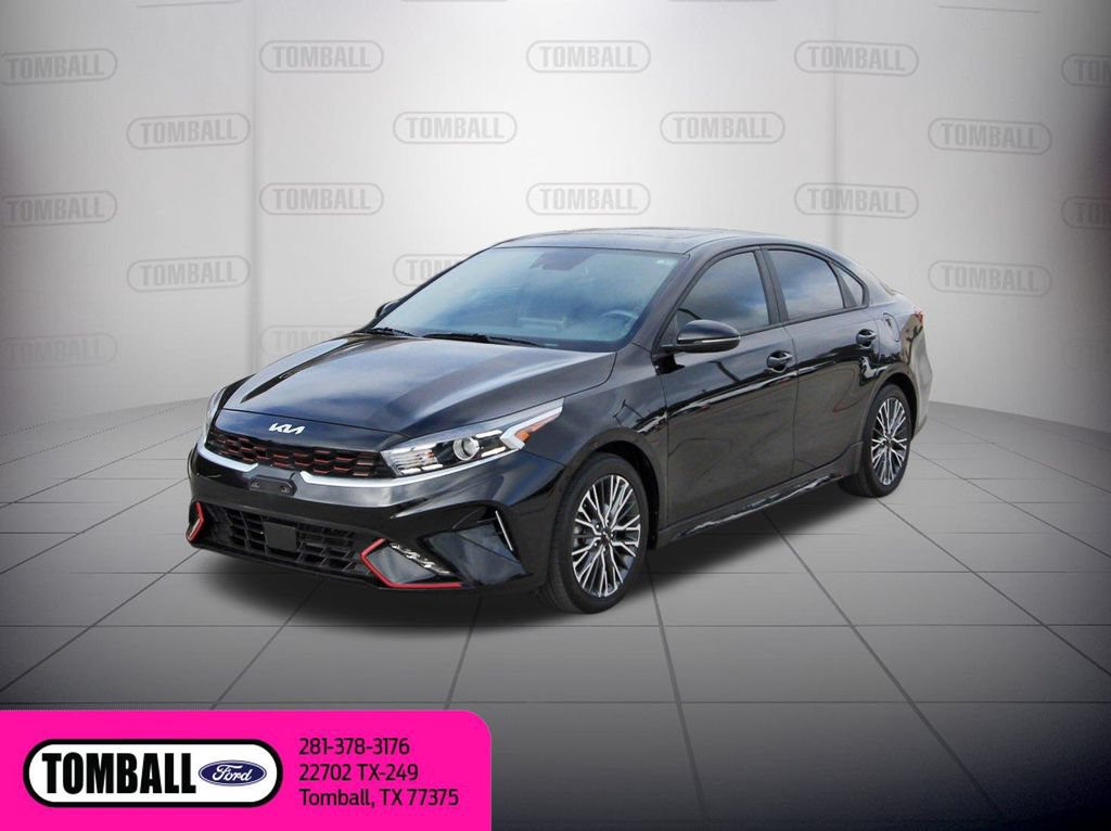 Used 2024 Kia Forte GT-Line w/ GT-Line Premium Package FWD image 3