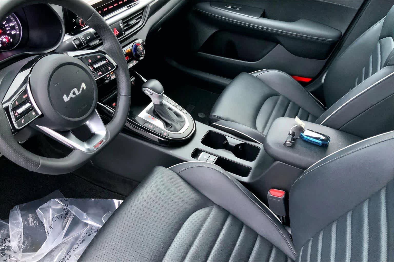 Used 2023 Kia Forte GT-Line w/ GT-Line Premium Package FWD image 16