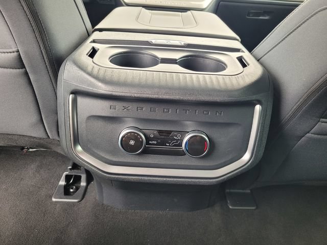 Certified 2025 Ford Expedition Active AWD/4WD image 15