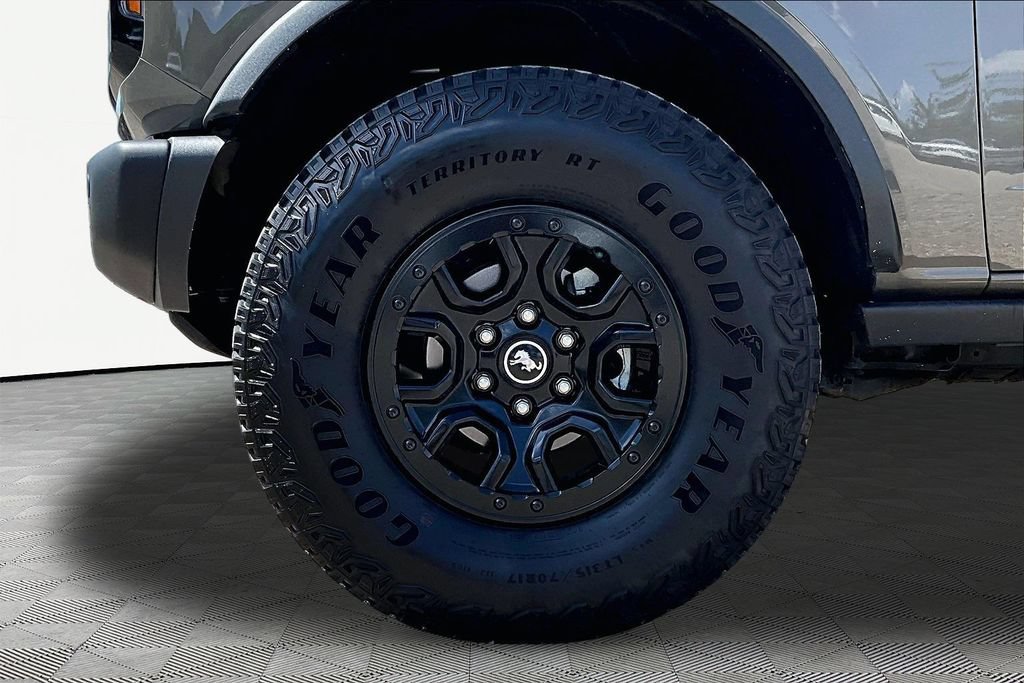 Certified 2025 Ford Bronco Badlands AWD/4WD image 9