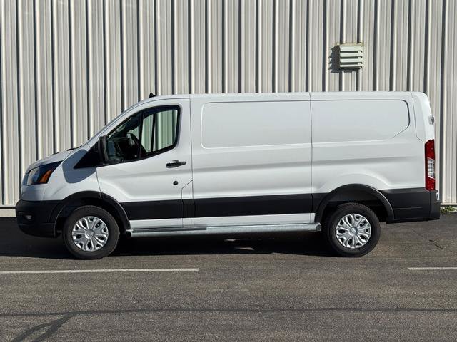 Certified 2025 Ford Transit 250 Low Roof w/ Exterior Upgrade Package RWD image 3