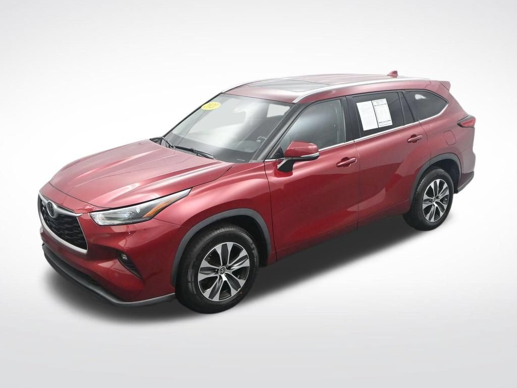 Used 2021 Toyota Highlander XLE FWD image 31