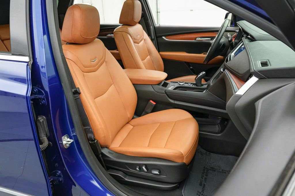 Used 2024 Cadillac XT5 Premium Luxury image 27