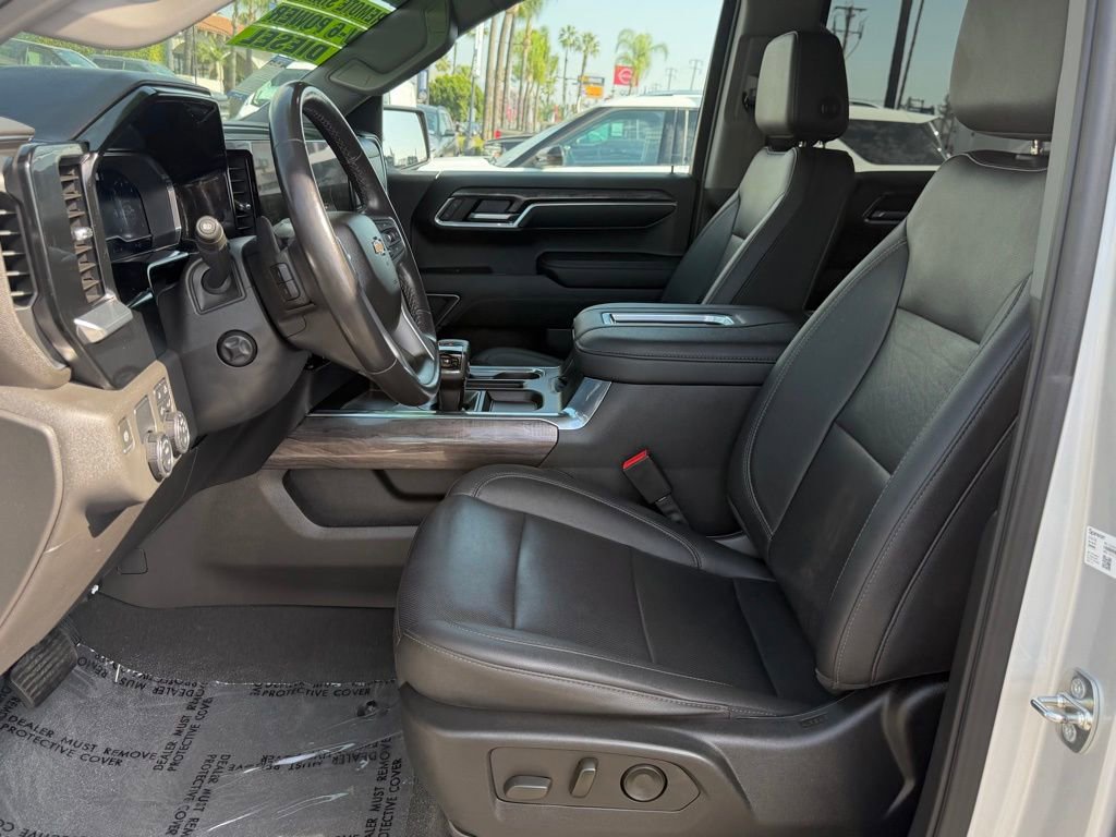 Used 2022 Chevrolet Silverado 1500 LTZ w/ LTZ Convenience Package II image 16