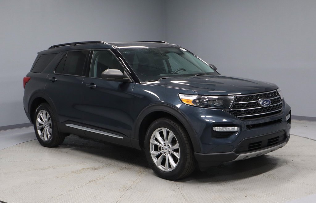 Certified 2023 Ford Explorer XLT w/ Equipment Group 202A image 1