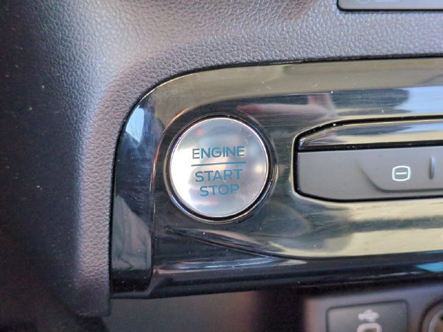 Certified 2024 Ford Escape SE FWD image 26