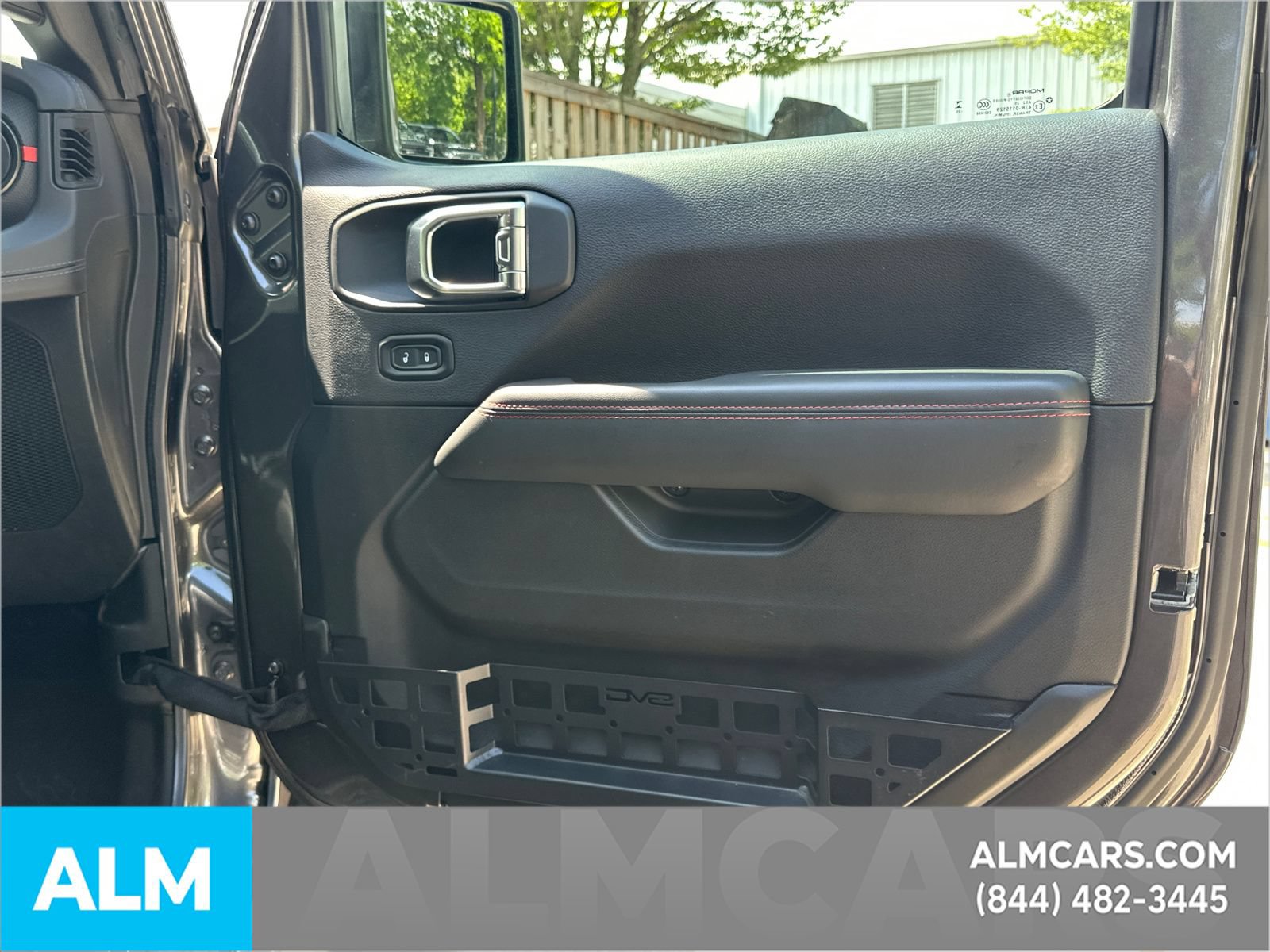 Used 2025 Jeep Gladiator Rubicon AWD/4WD image 16