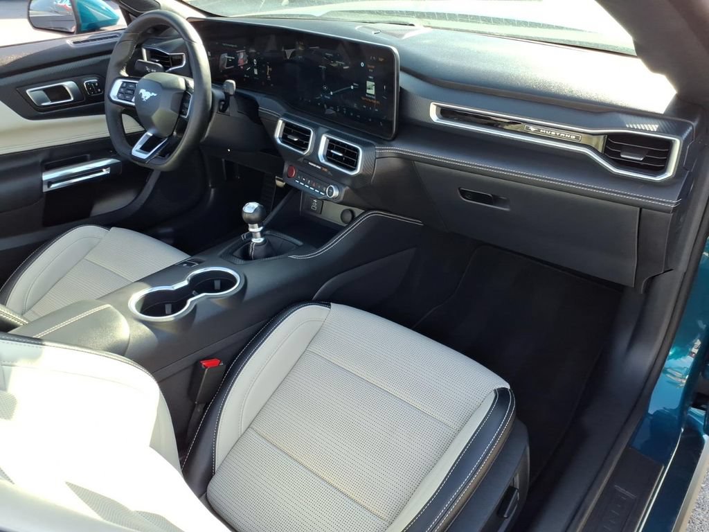 Certified 2026 Ford Mustang GT Premium RWD image 5