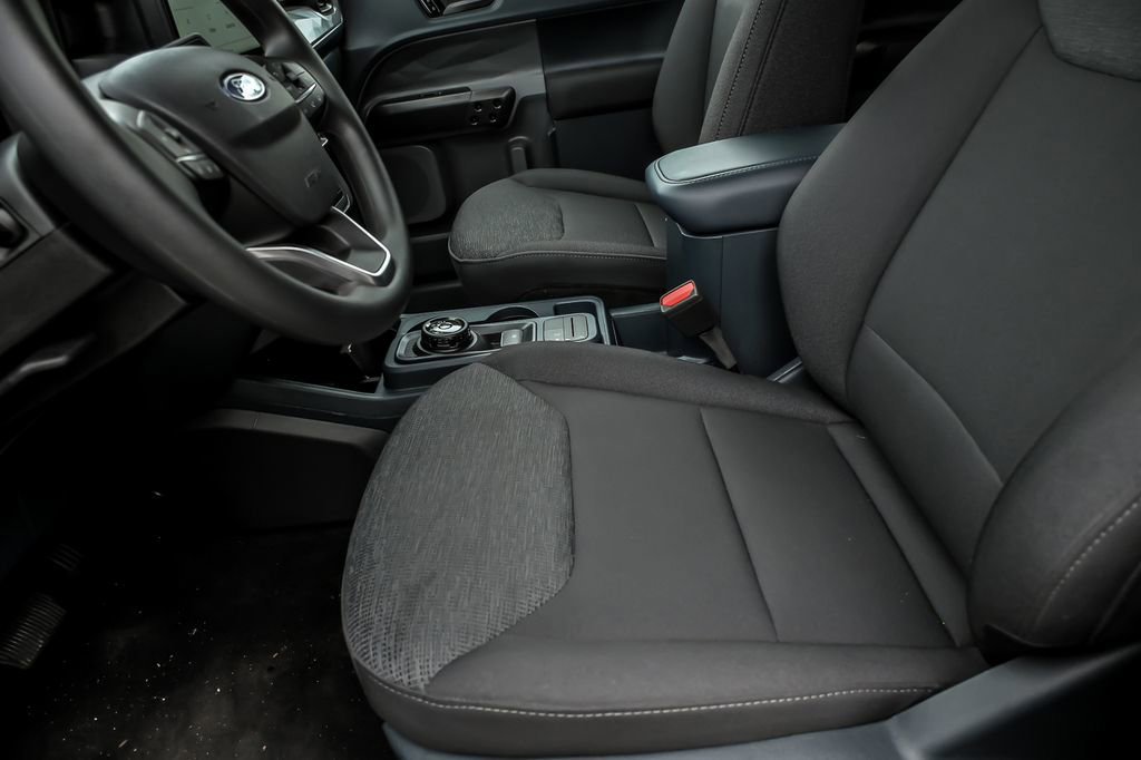 Certified 2025 Ford Maverick XL FWD image 18