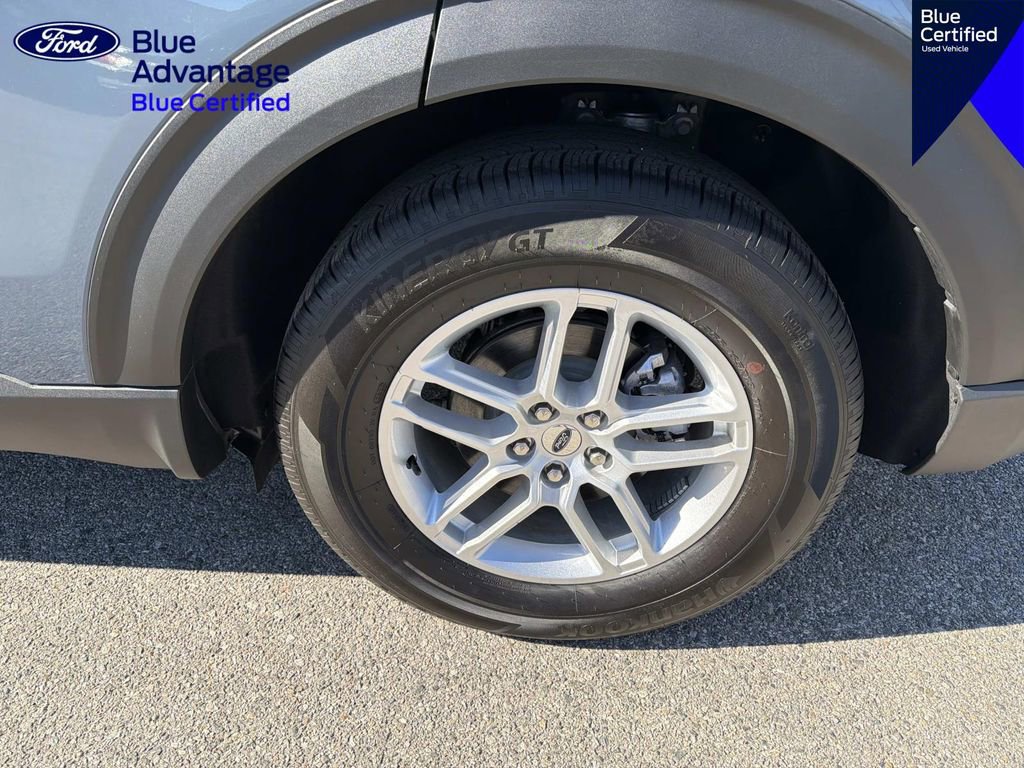 Certified 2025 Ford Explorer Active RWD image 9