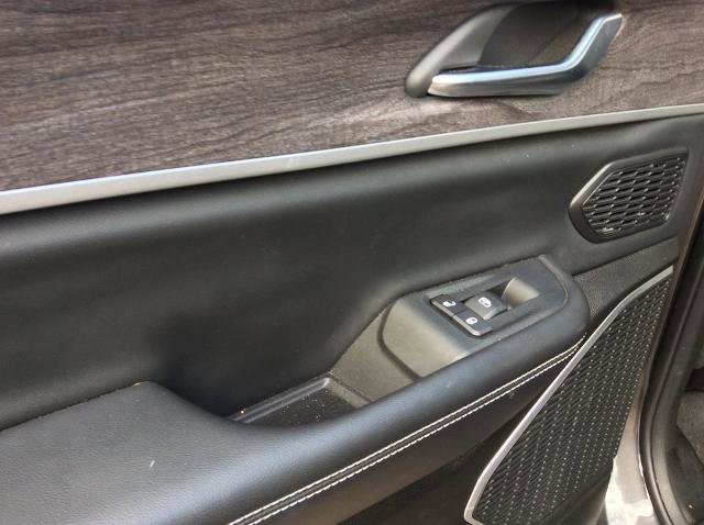 Used 2022 Jeep Grand Cherokee L Limited image 22