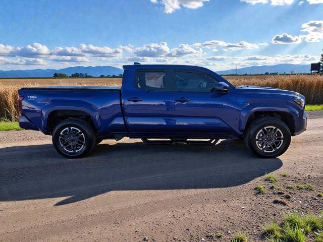 Used 2025 Toyota Tacoma TRD Sport w/ TRD Sport Premium Package image 2