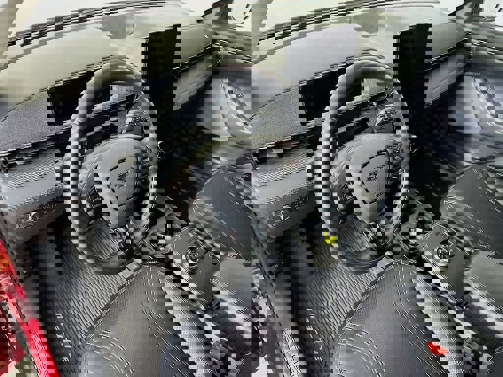 Certified 2021 Ford Mustang Mach-E Premium image 9