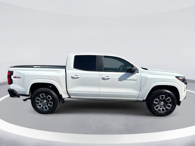 Used 2024 Chevrolet Colorado Z71 w/ Advanced Trailering Package AWD/4WD image 3