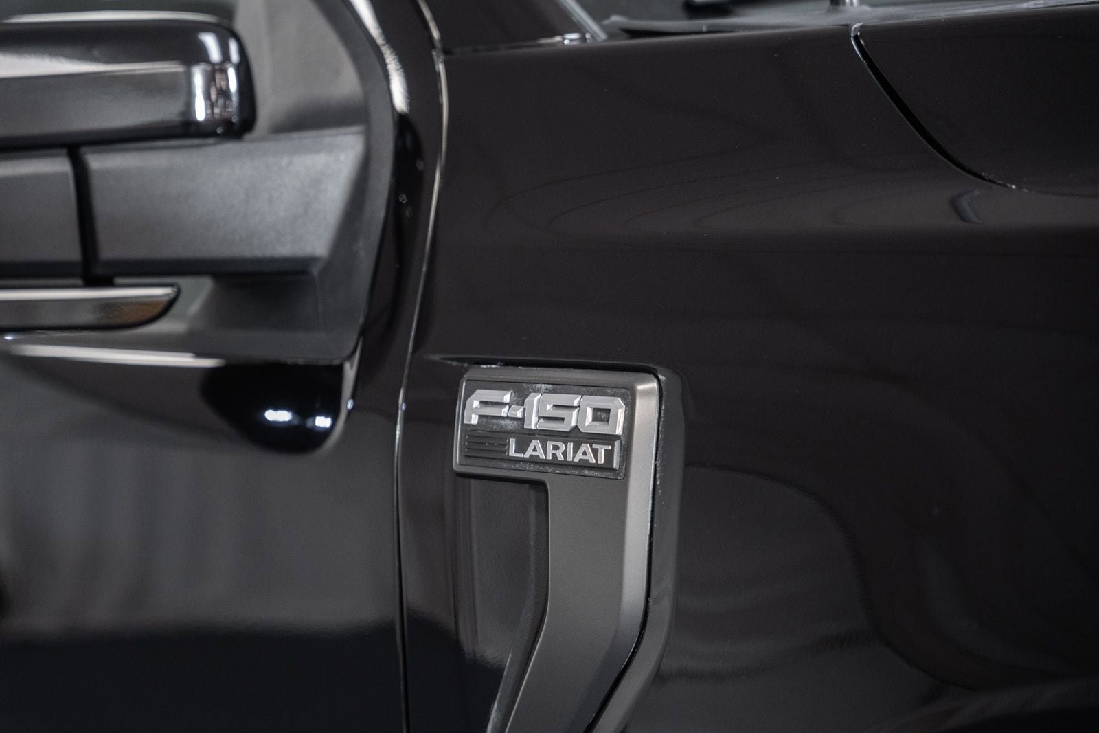 Certified 2023 Ford F150 Lariat w/ Equipment Group 502A High AWD/4WD image 19